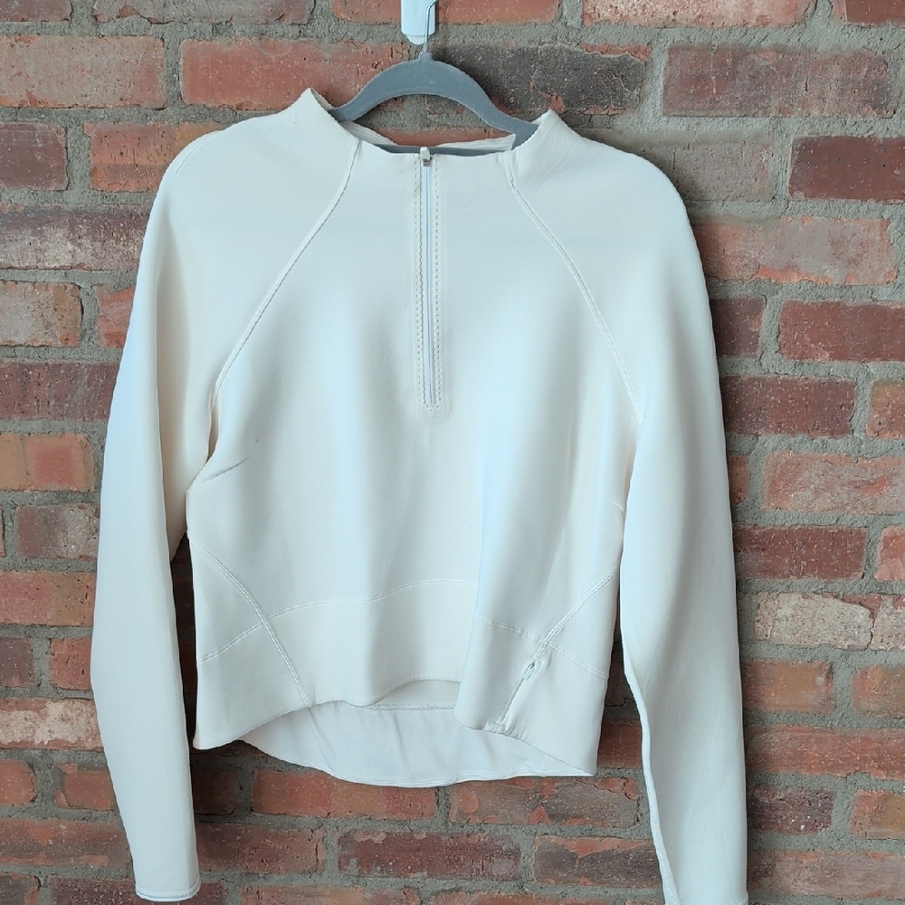 Lululemon Athletica White Women's Sweatshirt